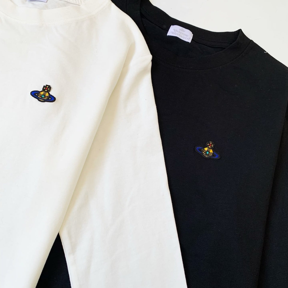 [限時預購] ️2026年秋冬新品✨vivienne 西太后土星前刺繡長袖T恤